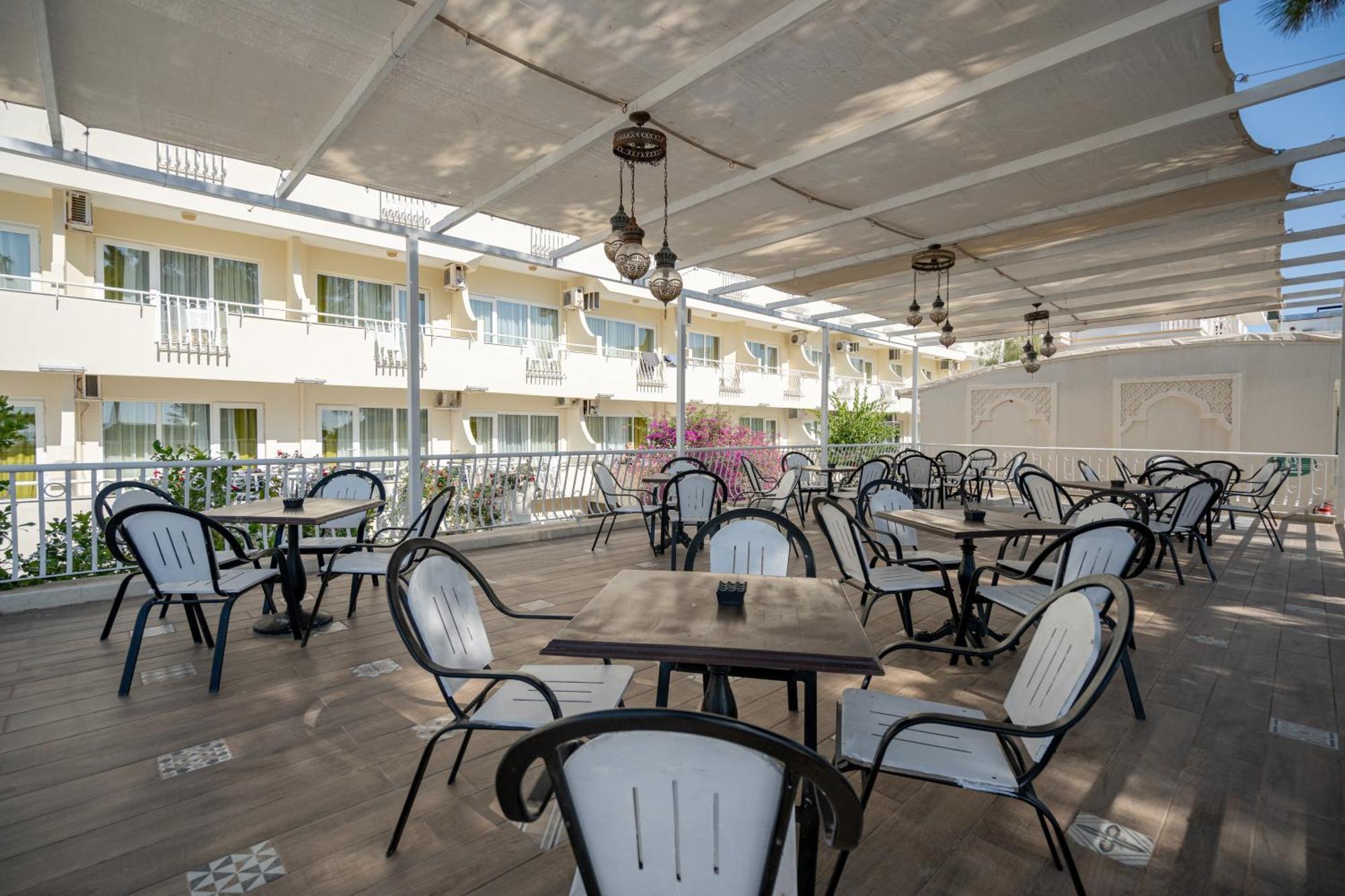Club Marakesh Hotel 安塔利亚 外观 照片